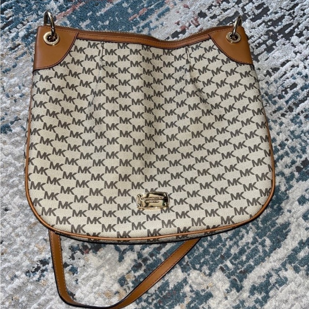 Michael Kors Tan and Cream Shoulder Bag